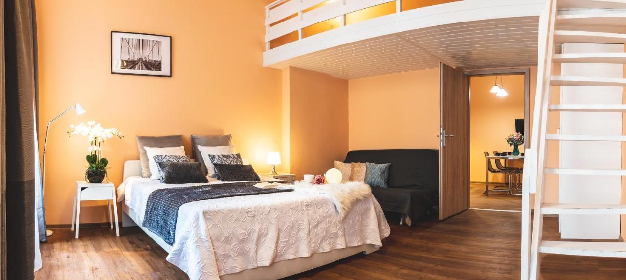 Apartmán The Grand Royal 3Bdr Heart Of Old Town Praha Exteriér fotografie