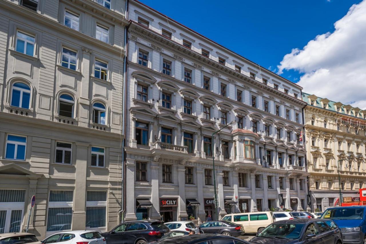 Apartmán The Grand Royal 3Bdr Heart Of Old Town Praha Exteriér fotografie