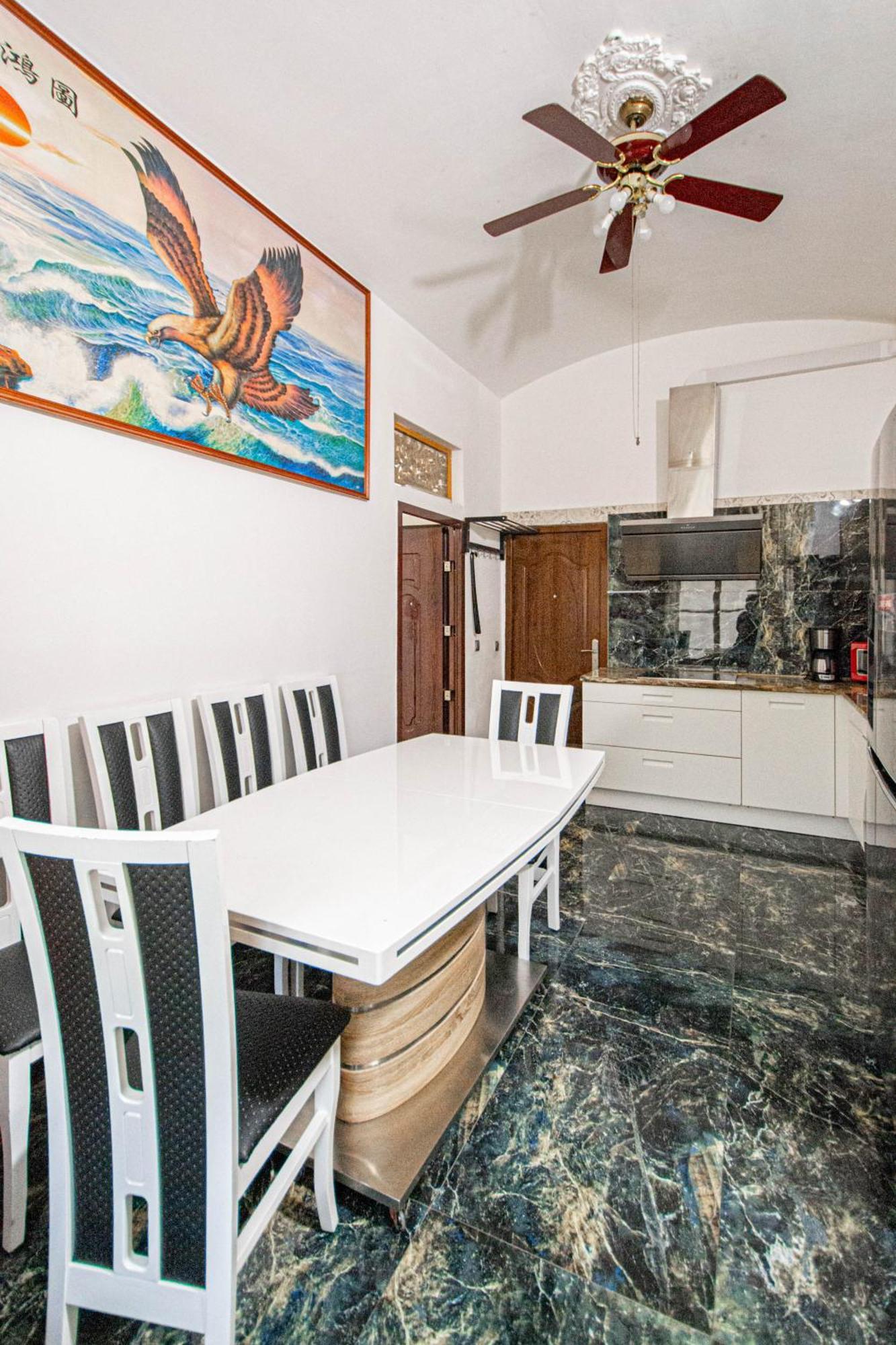 Apartmán The Grand Royal 3Bdr Heart Of Old Town Praha Exteriér fotografie