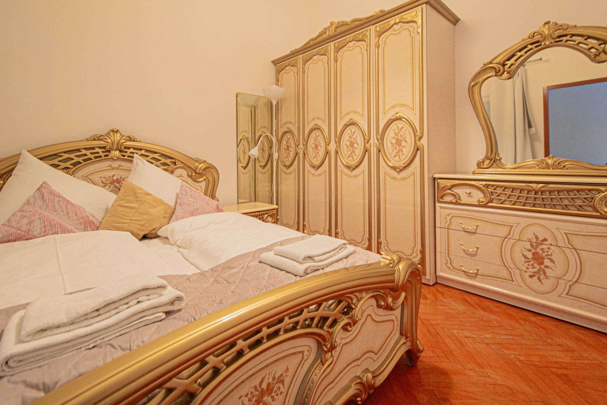 Apartmán The Grand Royal 3Bdr Heart Of Old Town Praha Exteriér fotografie